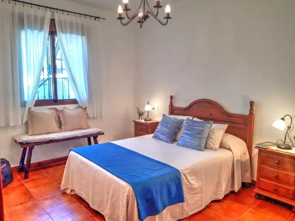 Habitación de Finca rústica en venta en Benamargosa con Aire acondicionado, Jardín privado y Terraza