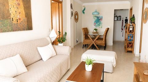 Foto 2 de Piso en venta en San Isidro, Granadilla de Abona
