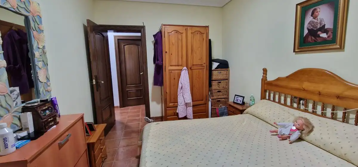 Dormitori de Casa o xalet en venda en Castellón de la Plana / Castelló de la Plana amb Terrassa, Traster i Piscina