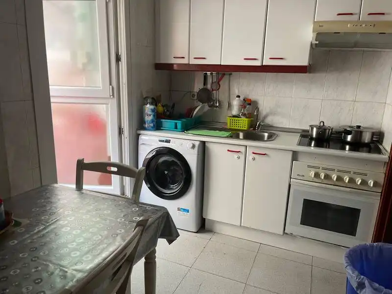 Cocina de Planta baja en venta en Madrid con Aire acondicionado, Calefacción y Jardín privado