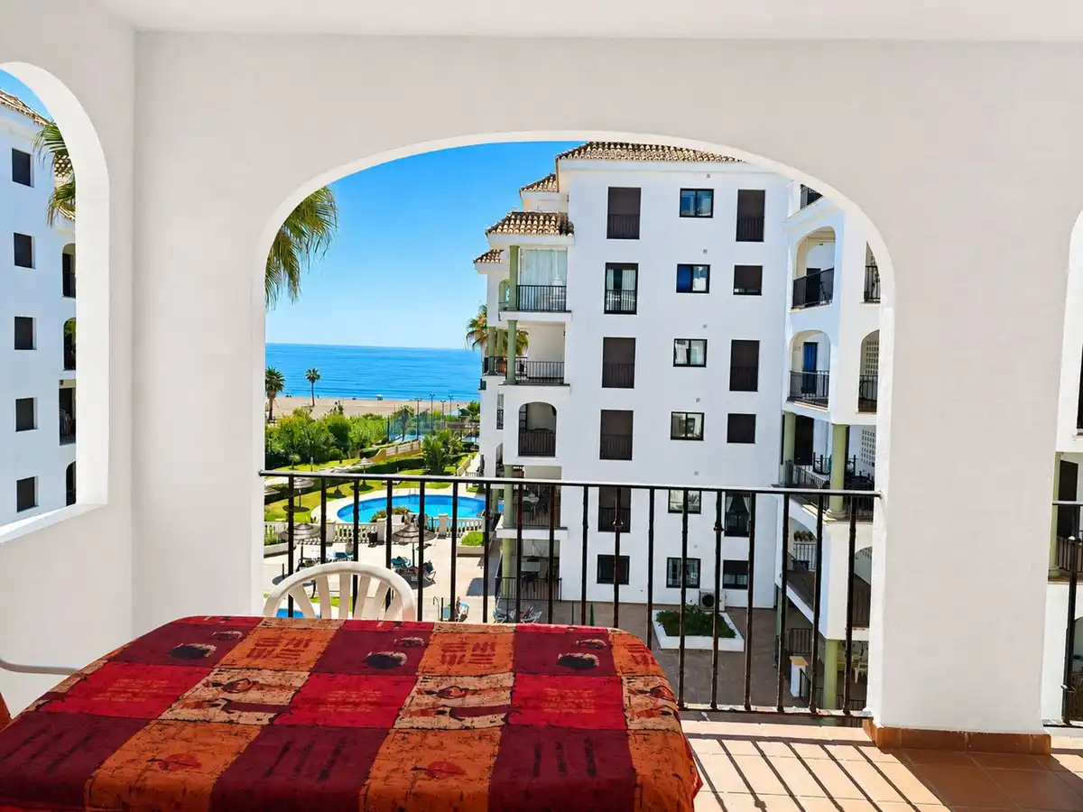 Apartament en venda a La Duquesa