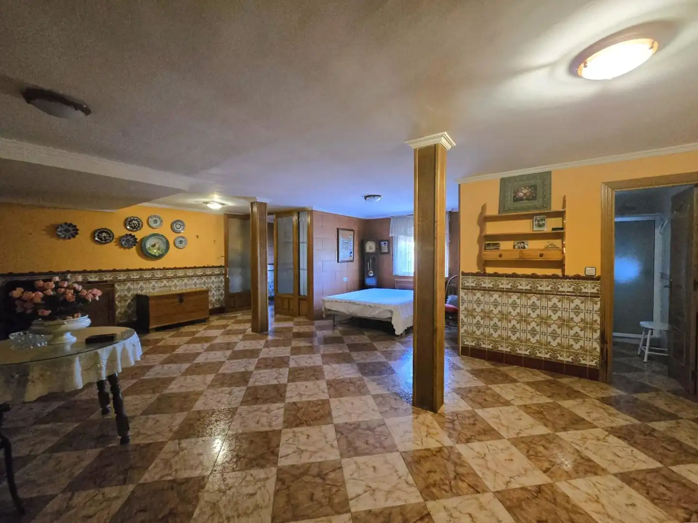 Houses for sale in Calle ALVARO DE HINOJOSA, Miralvalle - Av. Virgen del Puerto - La Data
