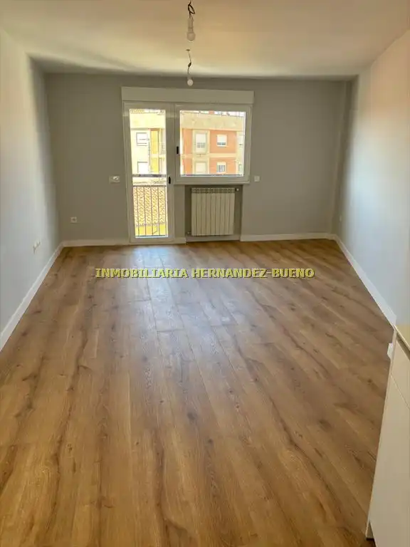 Flat for sale in Salamanca  with Air Conditioner, Heating and Balcony