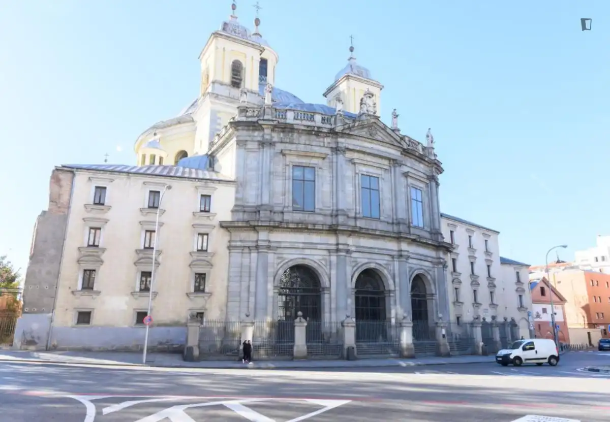 Apartamento de alquiler en Palacio