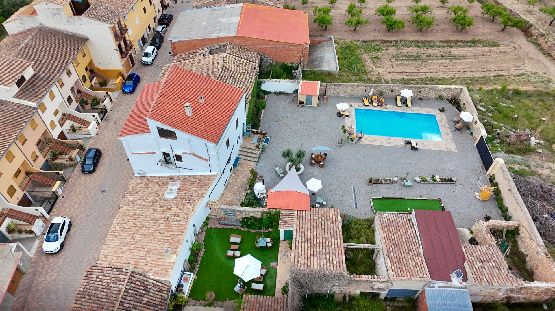 Exterior view of House or chalet for sale in Alcublas  with Air Conditioner, Heating and Private garden