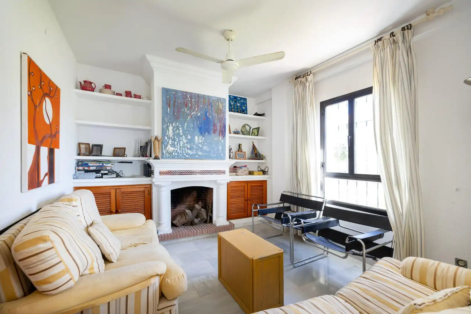 Wohnzimmer von Einfamilien-Reihenhaus zum Verkauf in Motril mit Klimaanlage, Möbliert und Balkon
