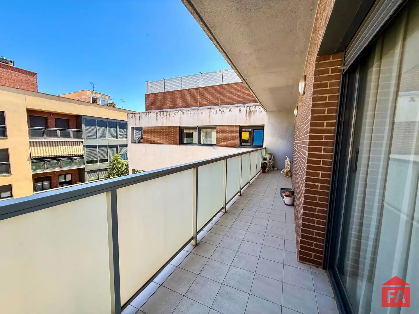 Terraza de Ático en venta en El Vendrell con Calefacción, Terraza y Trastero