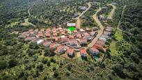 Vista exterior de Casa adosada en venda en El Castillo de las Guardas amb Calefacció i Jardí privat