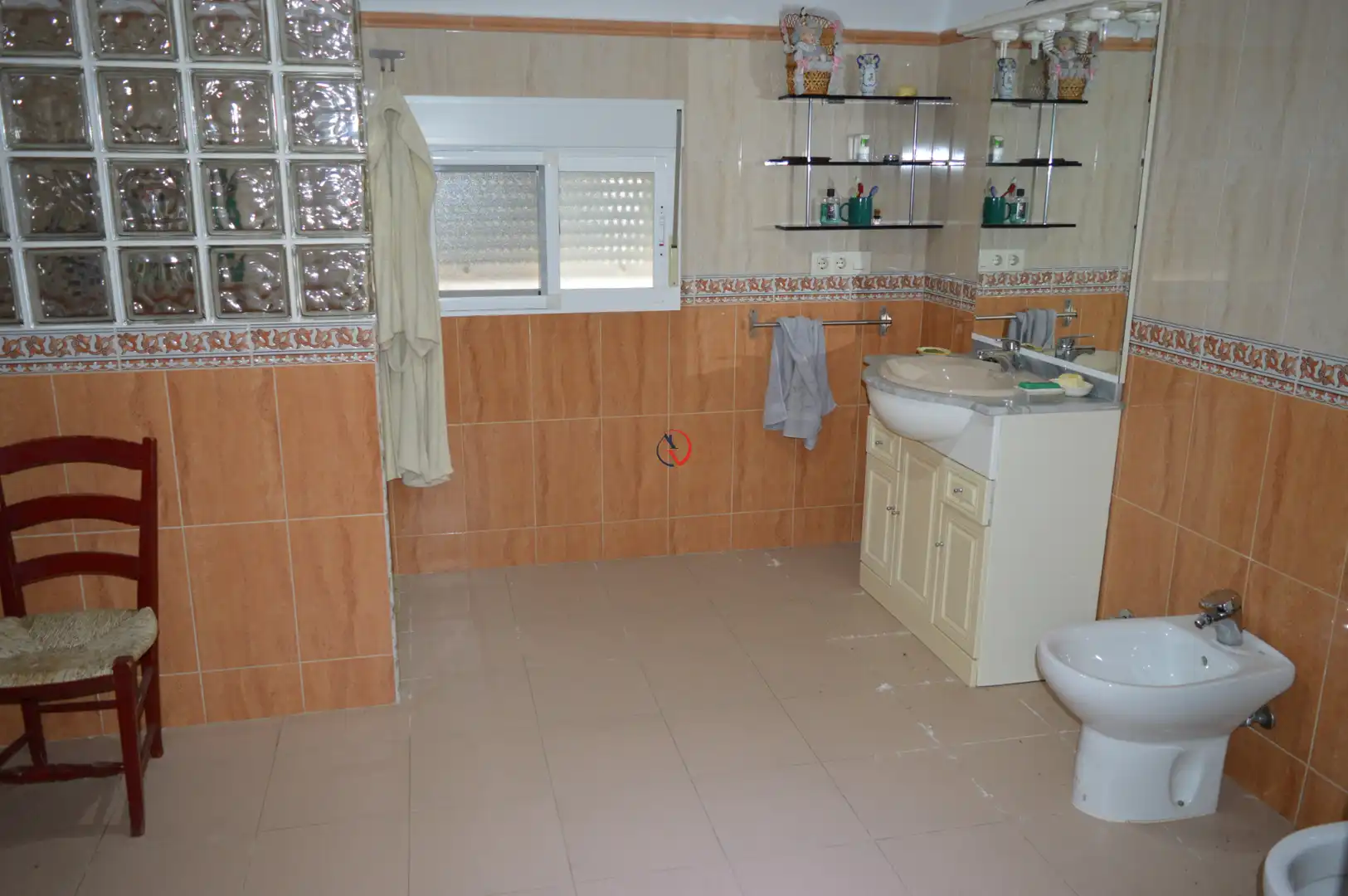 Badezimmer von Country house zum Verkauf in Hornachos mit Möbliert