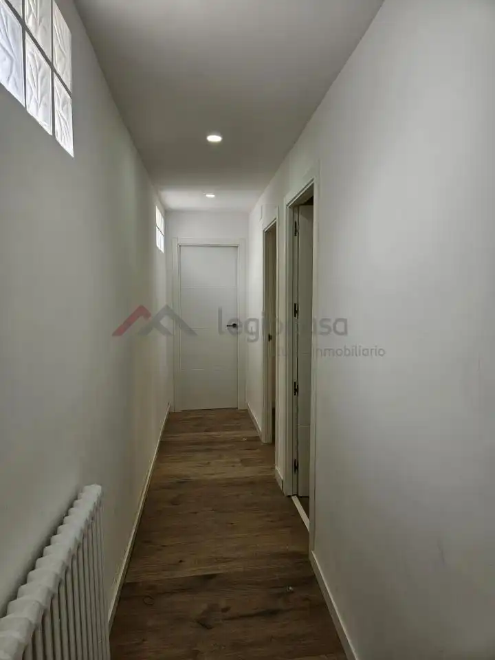 Piso en venta en León Capital  con Calefacción, Terraza y Trastero
