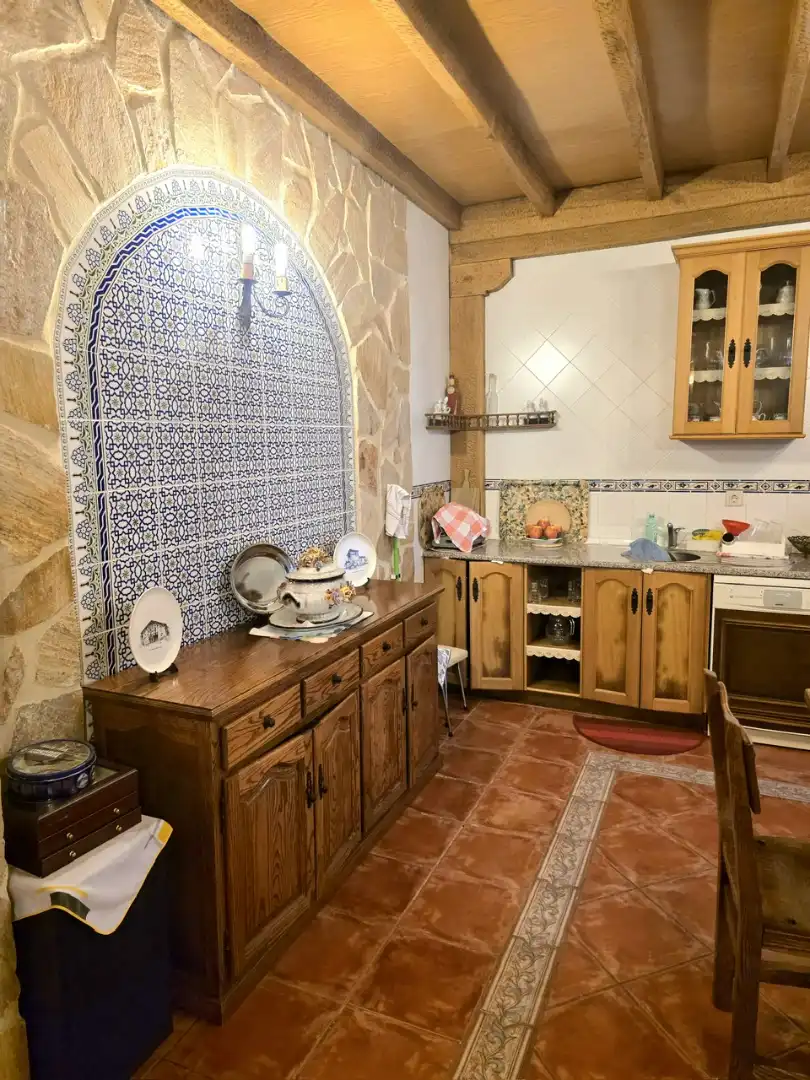 Cocina de Casa adosada en venta en Castro-Urdiales con Calefacción, Jardín privado y Terraza