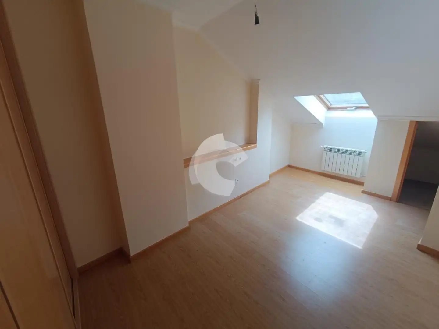 Schlafzimmer von Dachboden zum Verkauf in Ourense Capital  mit Heizung und Abstellraum