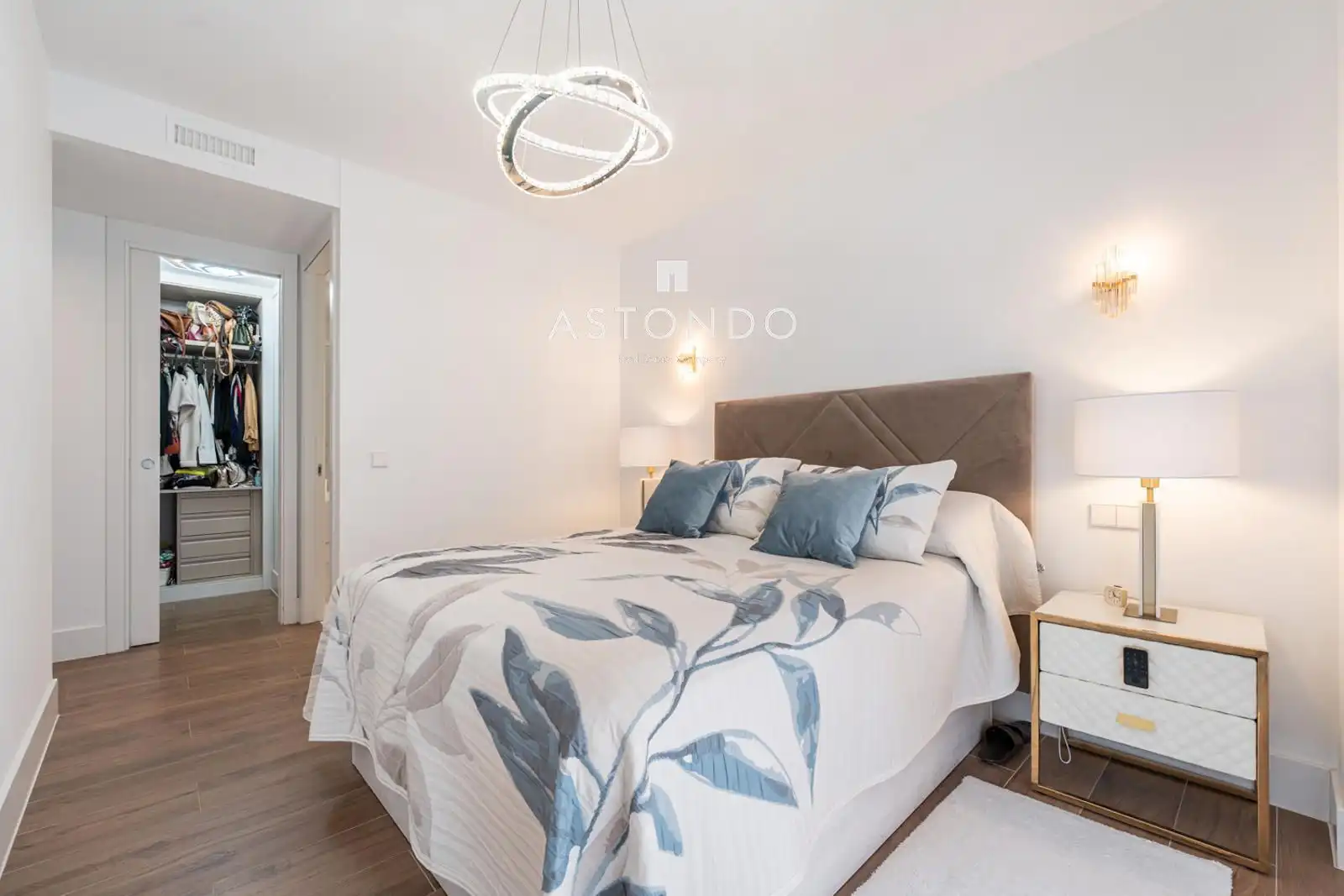 Schlafzimmer von Wohnung zur Miete in Madrid mit Klimaanlage, Heizung und Terrasse