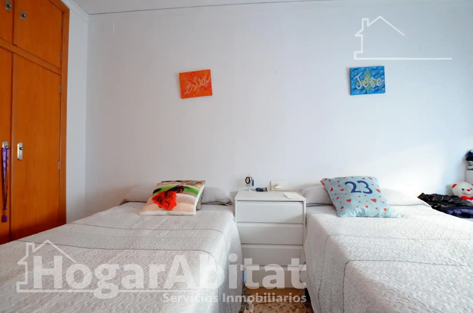 Schlafzimmer von Haus oder Chalet zum Verkauf in Oliva mit Terrasse, Abstellraum und Möbliert