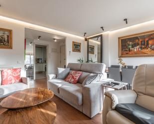 Living room of Flat for sale in  Madrid Capital  with Heating, Swimming Pool and Balcony