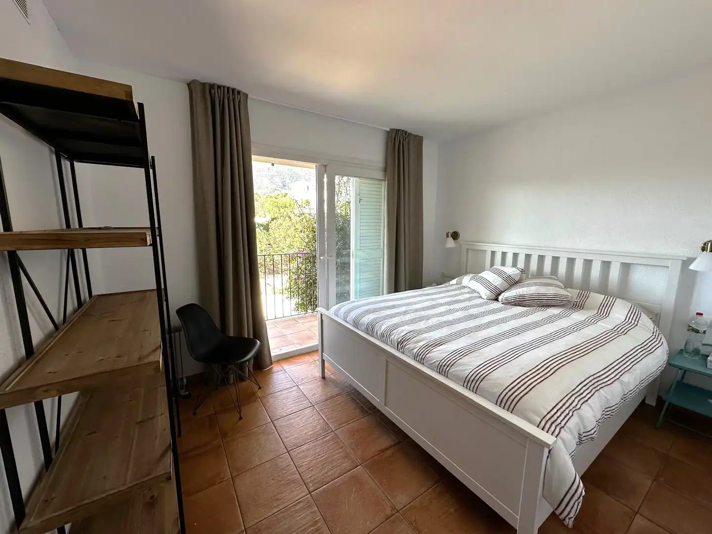 Dormitori de Casa o xalet en venda en Cadaqués amb Moblat