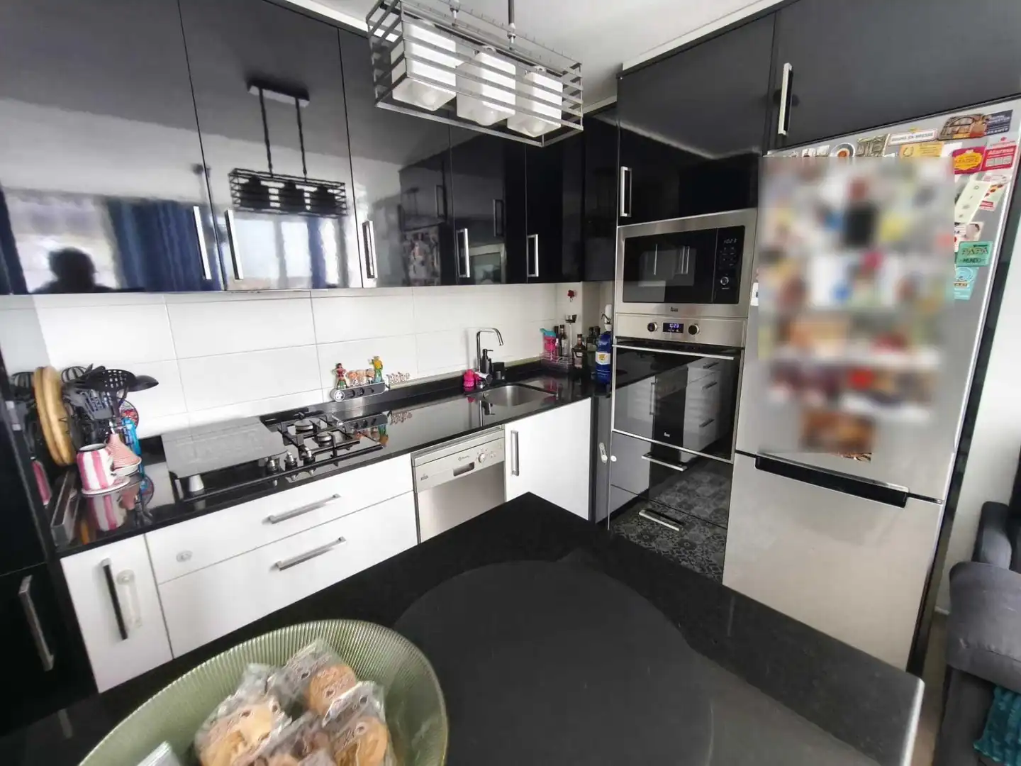Cocina de Piso en venta en Ribeira con Calefacción y Terraza