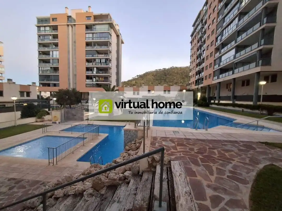 Vista exterior de Pis de lloguer en Villajoyosa / La Vila Joiosa amb Calefacció, Moblat i Piscina comunitària