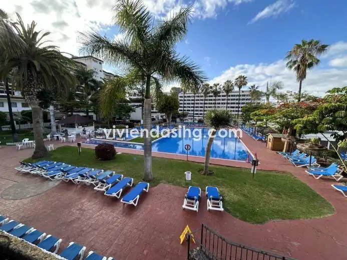 Vista exterior de Piso de alquiler en Puerto de la Cruz con Parquet, Terraza y Amueblado