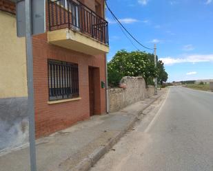 Vista exterior de Casa adosada en venda en Fuenterrebollo