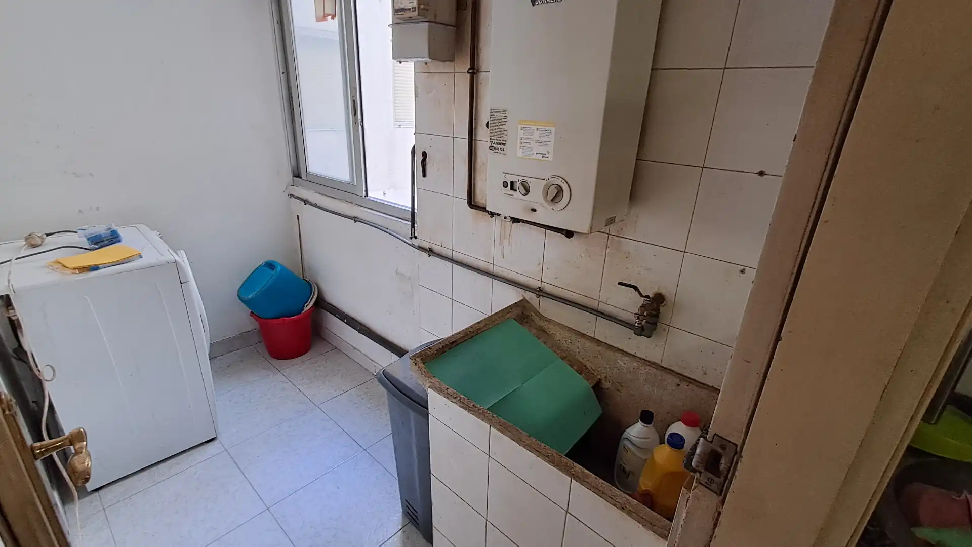 Cocina de Piso en venta en Vigo  con Parquet, Trastero y Amueblado