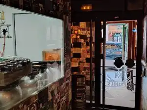 Local comercial en venta en Calle del Cardenal Cisneros 16, imagen 2