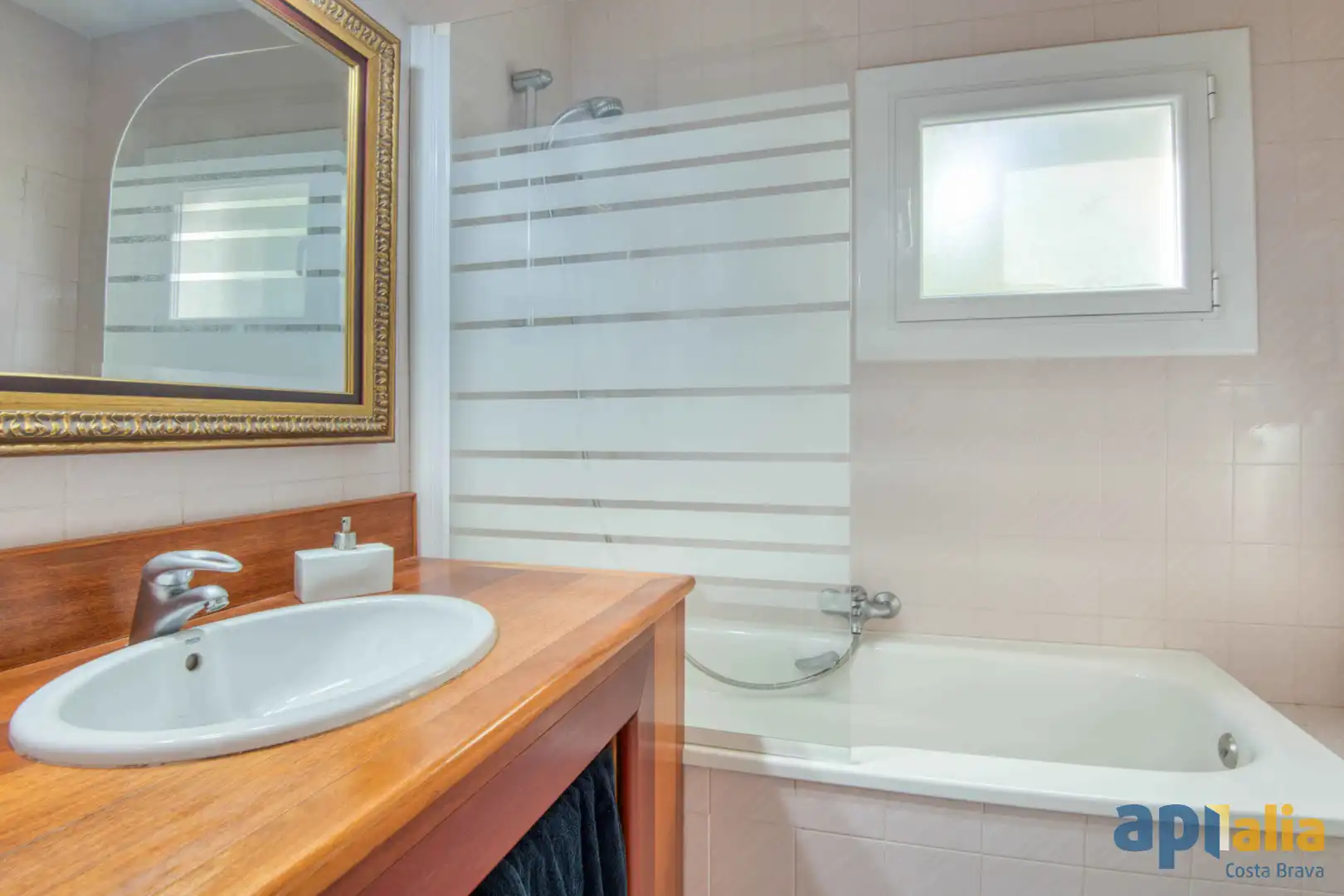 Baño de Casa o chalet en venta en Sant Feliu de Guíxols con Calefacción, Jardín privado y Terraza