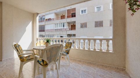 Foto 2 de Piso en venta en Calle María Gil Vallejos, 18, Avenida Habaneras - Curva de Palangre, Torrevieja