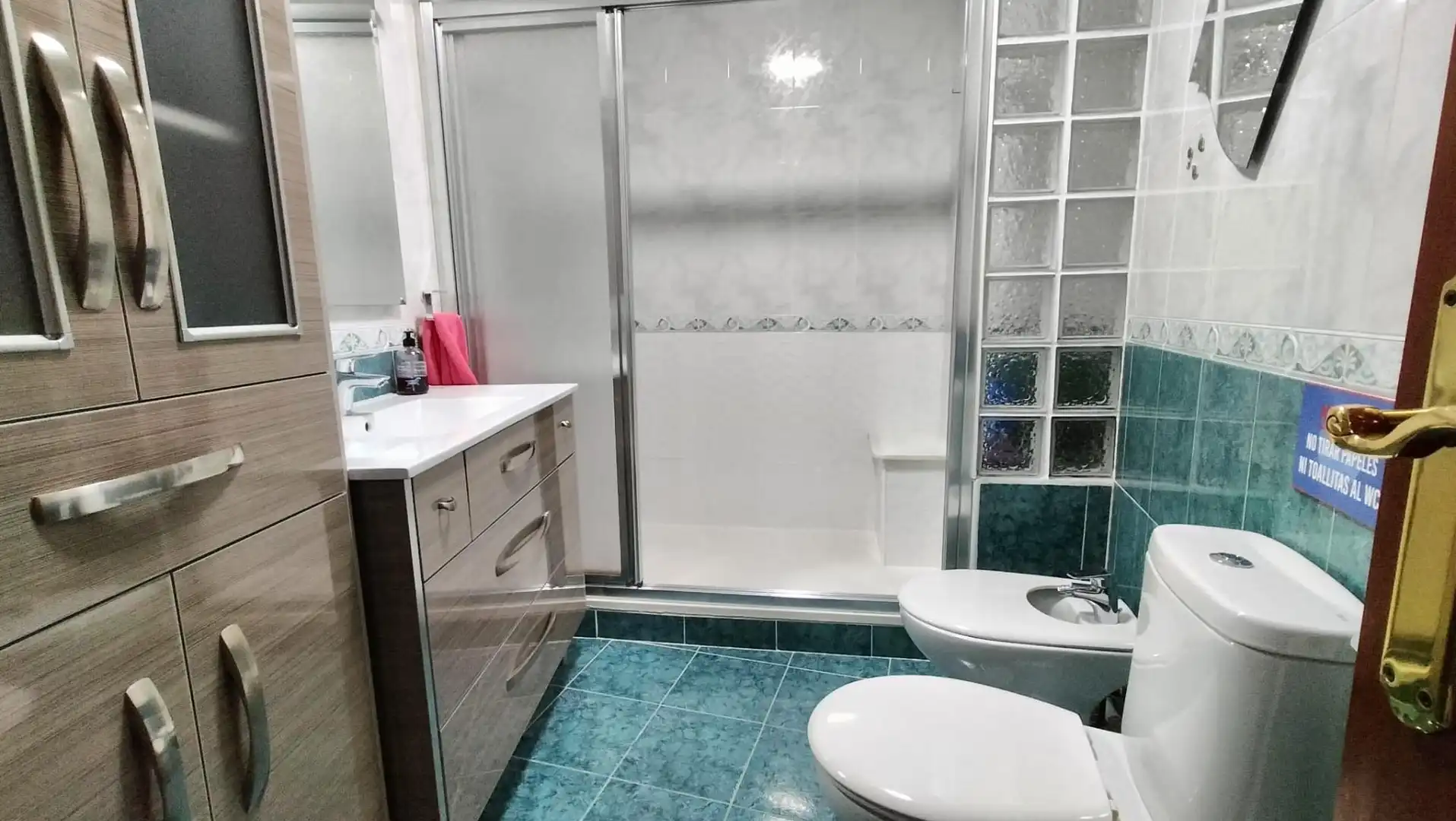 Baño de Piso para compartir en Málaga con Aire acondicionado, Calefacción y Terraza