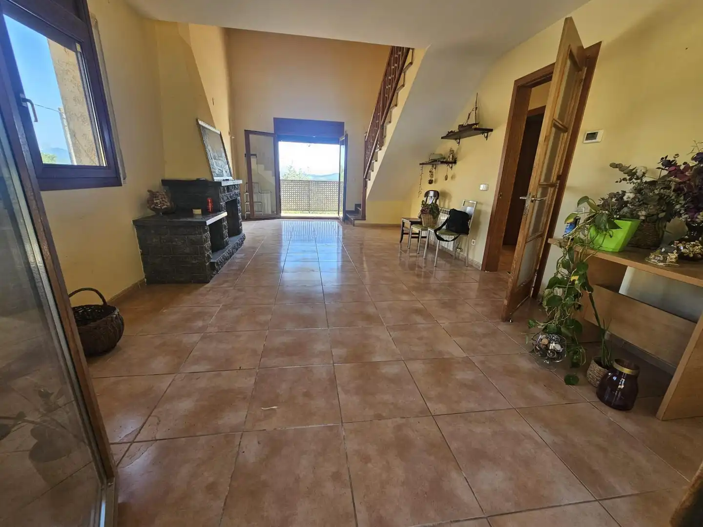 Sala d'estar de Casa o xalet en venda en Fogars de la Selva amb Calefacció, Jardí privat i Piscina