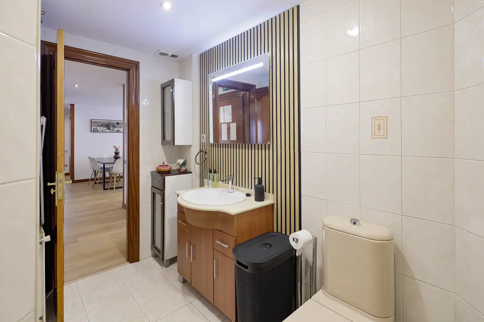 Baño de Piso en venta en Gijón  con Calefacción, Trastero y Amueblado