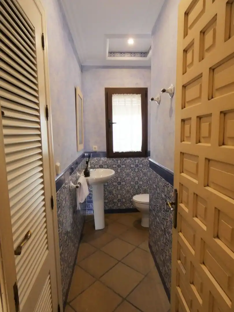 Bathroom of Houses for sale in Chiclana de la Frontera  with Air Conditioner, Private garden and Terrace