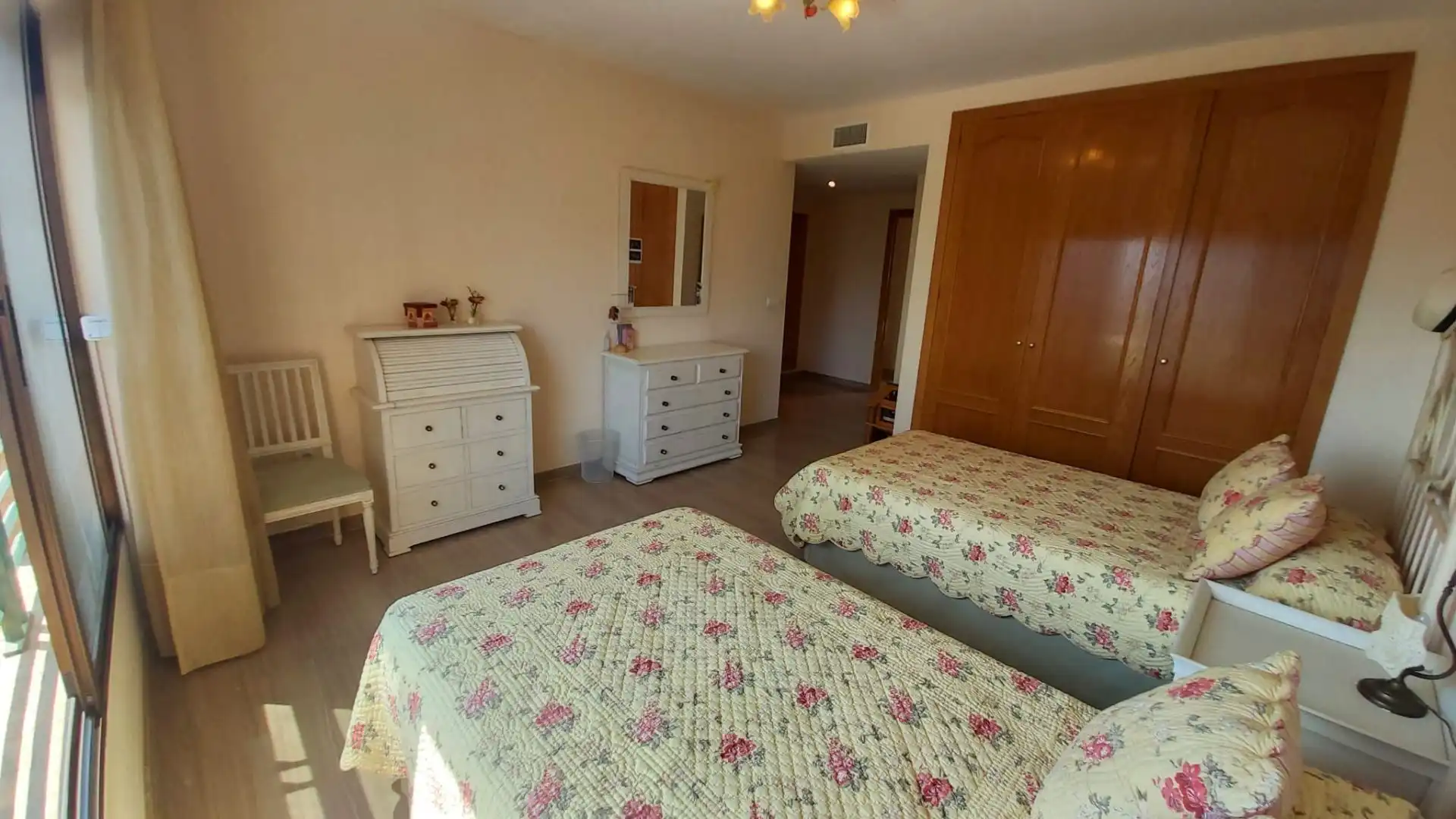 Dormitori de Apartament en venda en Benidorm amb Aire condicionat, Calefacció i Terrassa