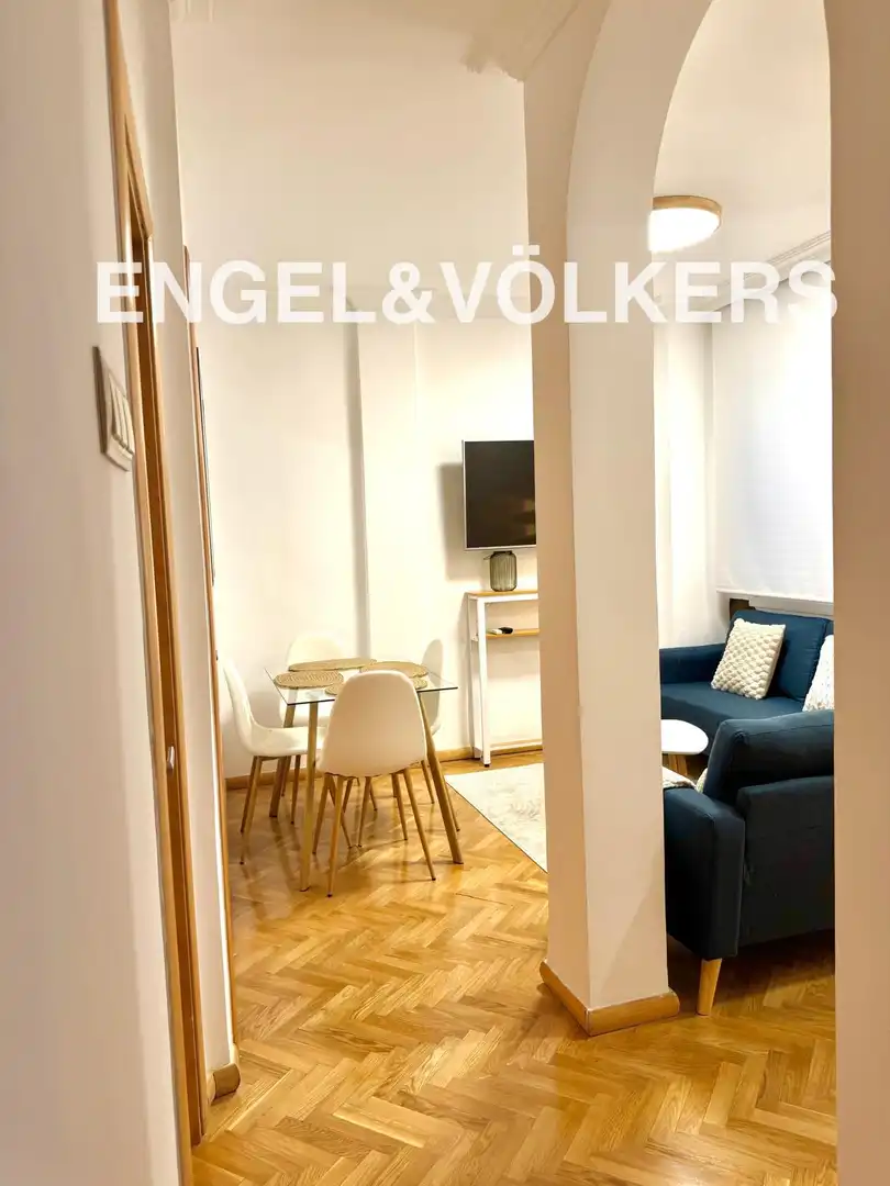 Wohnzimmer von Wohnung zur Miete in Madrid mit Klimaanlage, Heizung und Parkett
