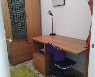 Bedroom of Flat to share in  Barcelona Capital  with Air Conditioner and Terrace