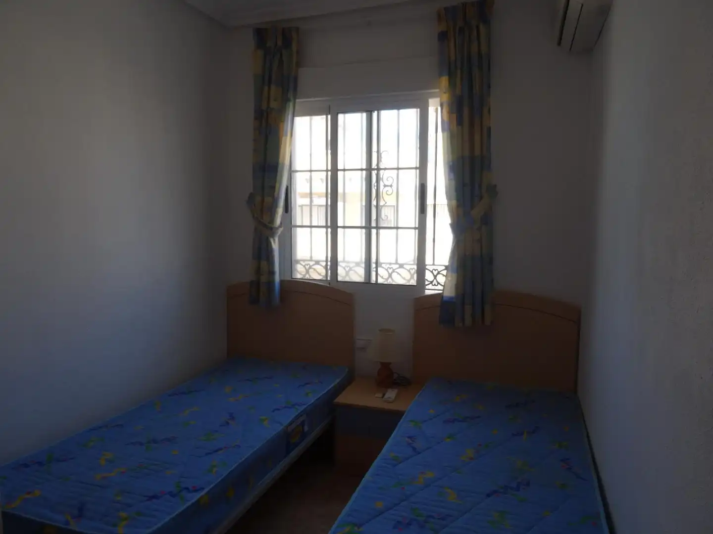Habitación de Casa adosada en venta en Orihuela