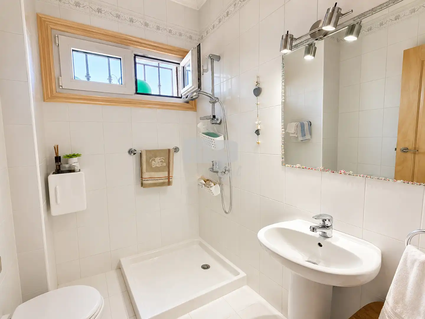 Bathroom of Houses for sale in Vigo   with Heating, Private garden and Terrace