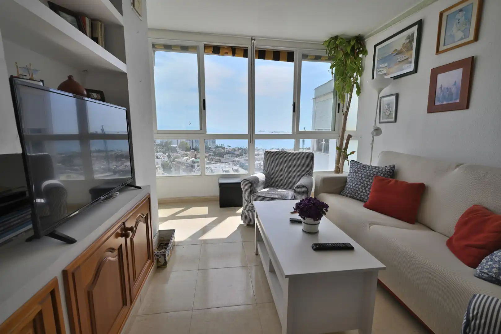 Living room of Apartments for sale in Benalmádena  with Air Conditioner, Terrace and Swimming Pool