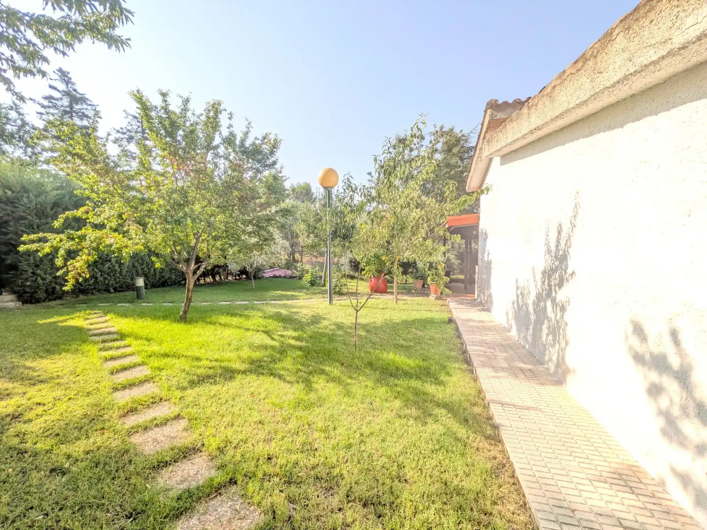 Jardí de Casa adosada en venda en Villalbilla amb Calefacció