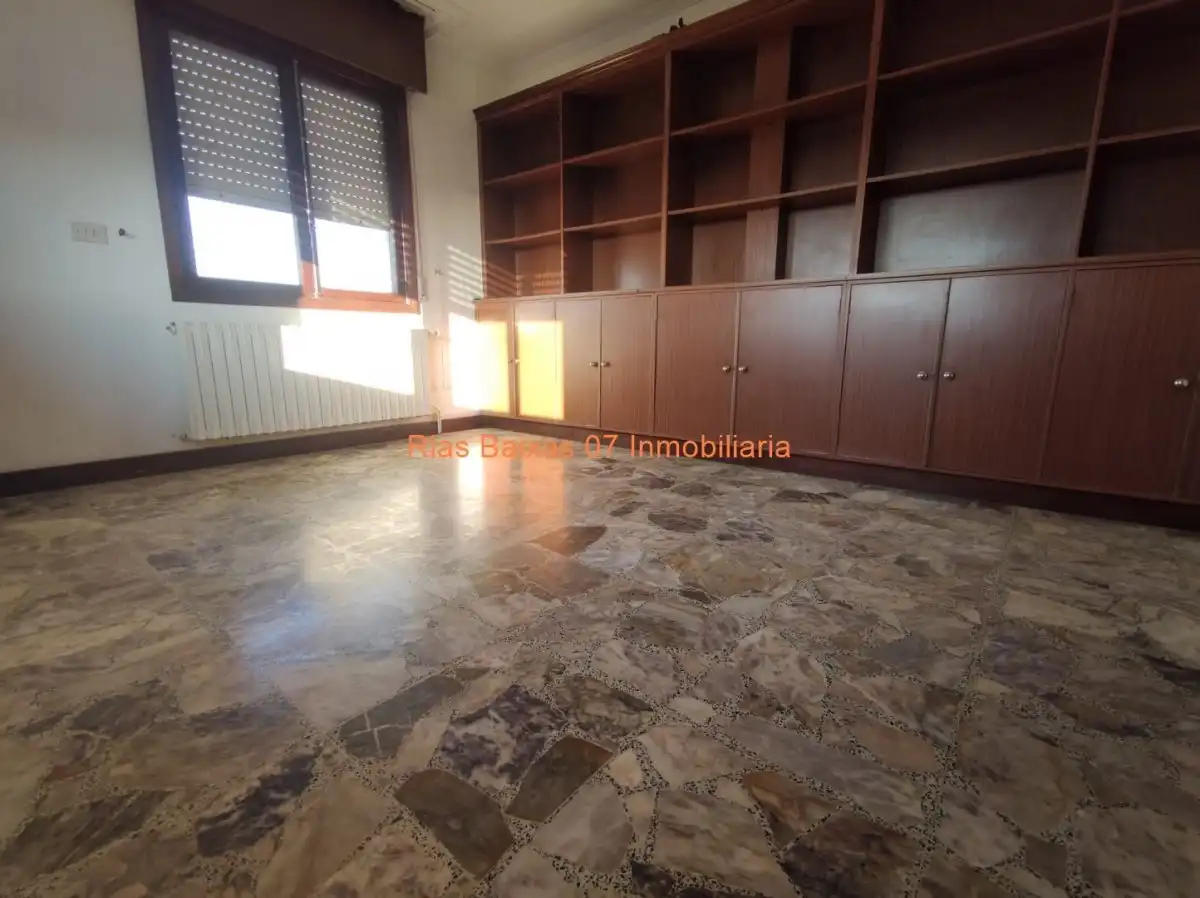 Casa o chalet en venta en Vigo  con Calefacción, Jardín privado y Parquet