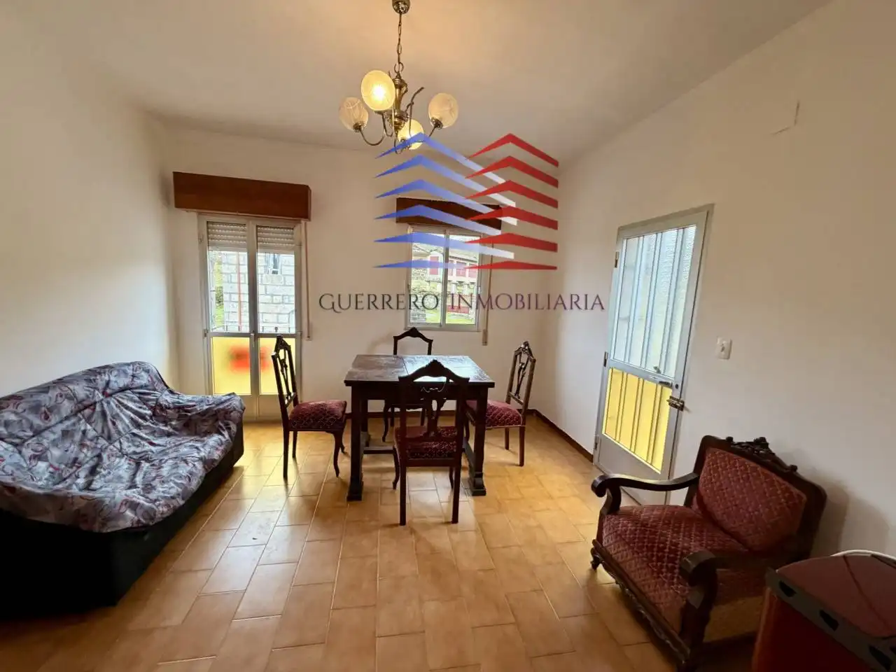 Sala de estar de Casa o chalet en venta en Allariz con Calefacción, Jardín privado y Terraza