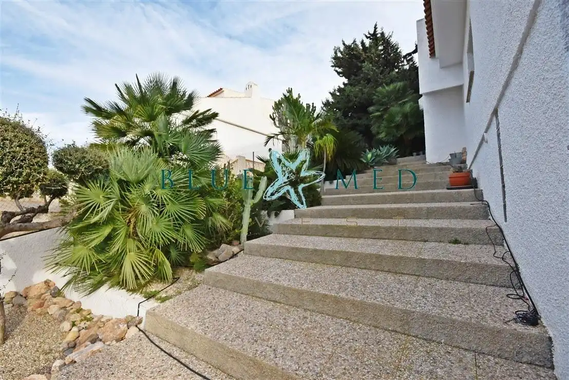 Vista exterior de Casa o xalet en venda en Cartagena amb Aire condicionat, Calefacció i Jardí privat
