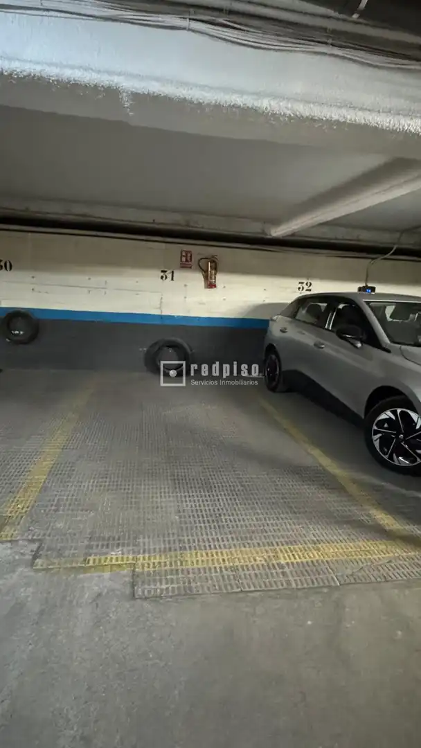 Parkplatz von Wohnung zur Miete in Madrid mit Klimaanlage, Heizung und Parkett