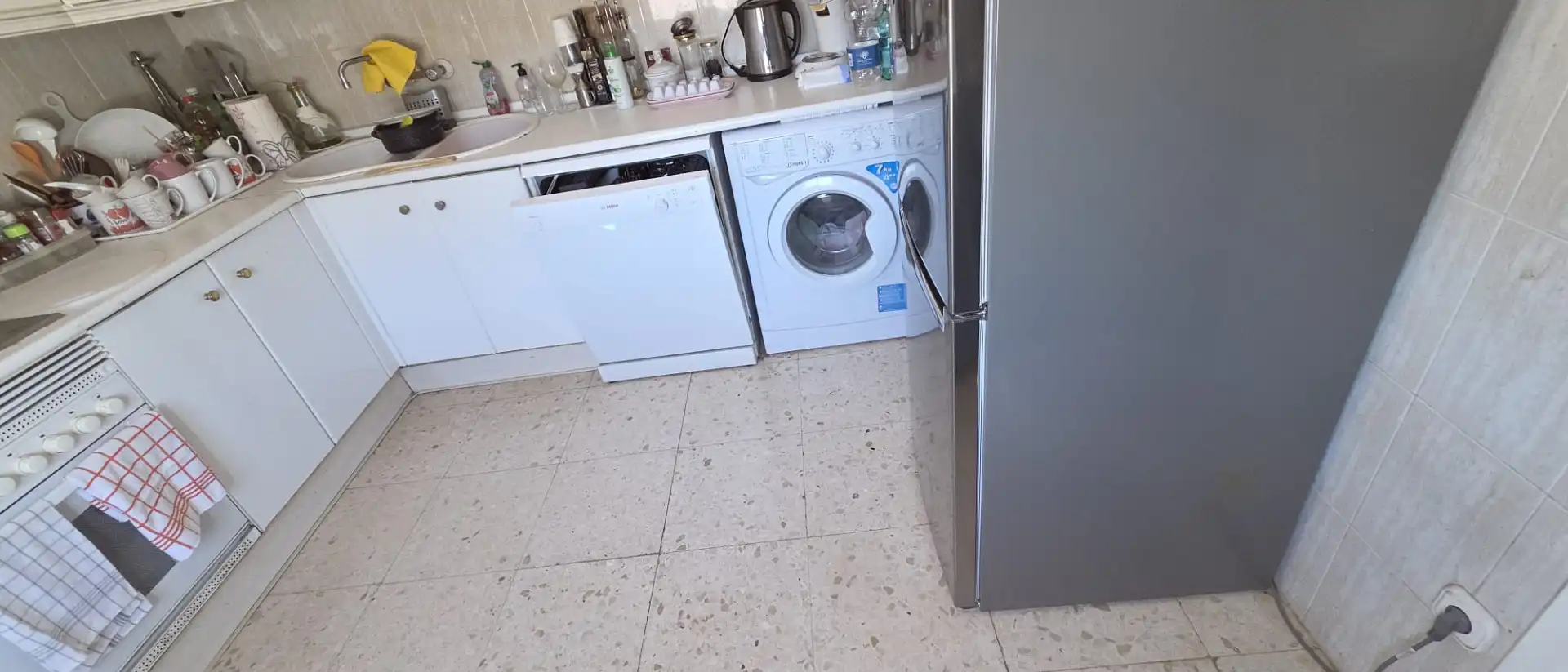 Küche von Einfamilien-Reihenhaus zum Verkauf in Alhaurín de la Torre mit Klimaanlage, Privatgarten und Terrasse