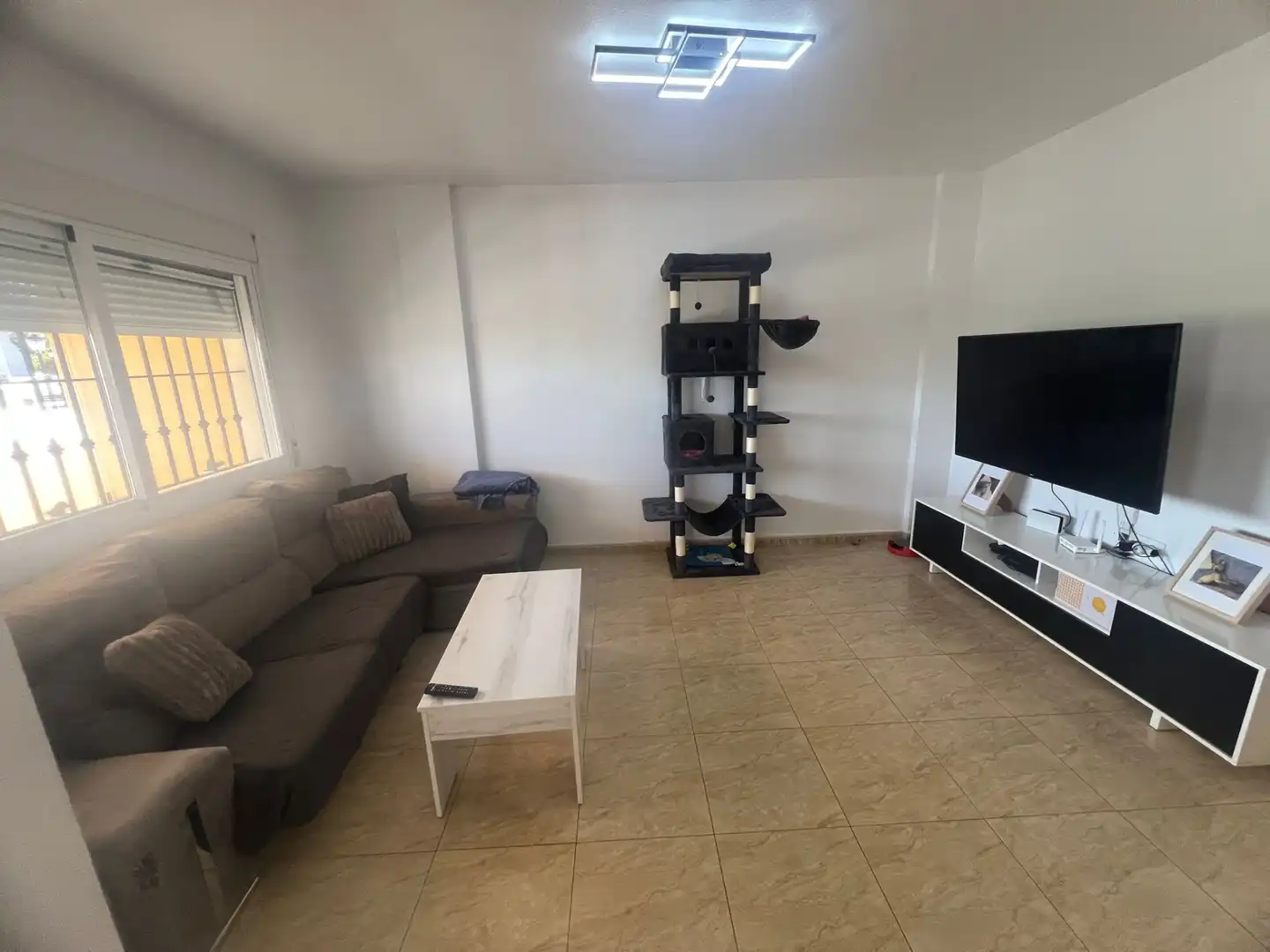Sala de estar de Casa adosada en venta en San Pedro del Pinatar con Aire acondicionado, Terraza y Trastero