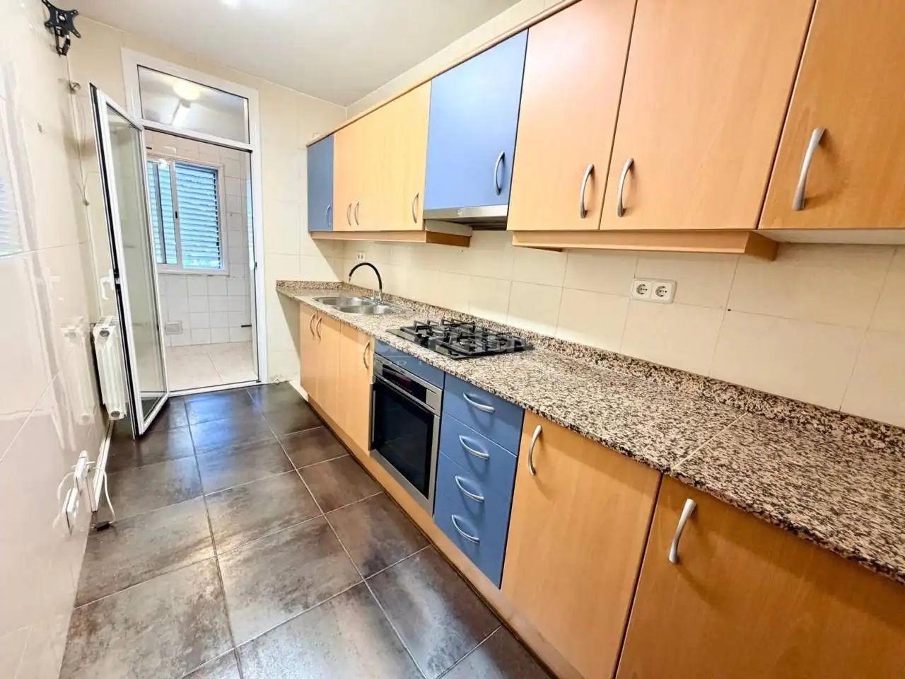 Cuina de Apartament en venda en Vic amb Calefacció