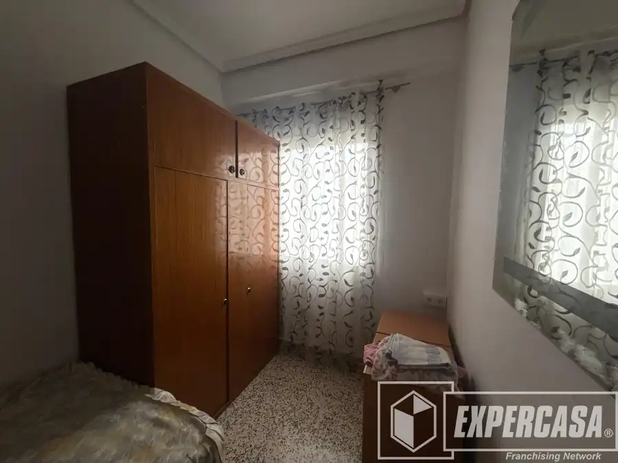 Room in Calle Nueve de Ocubtre, 5, Casco Antiguo