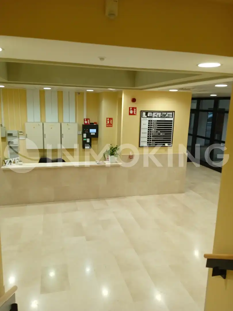 Oficina de alquiler en Alcalá de Henares con Aire acondicionado, Calefacción y Balcón