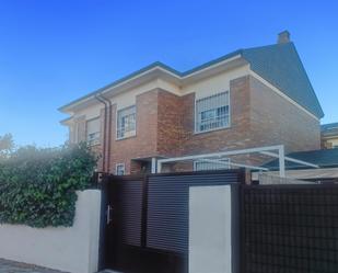 Exterior view of Single-family semi-detached for sale in Moralzarzal