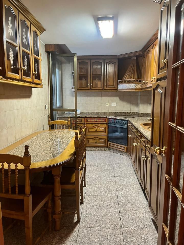 Kitchen of Flat to rent in Ourense Capital   with Heating, Parquet flooring and Balcony